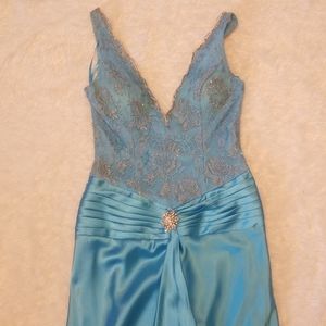 Jouani lace beaded blue evening gown